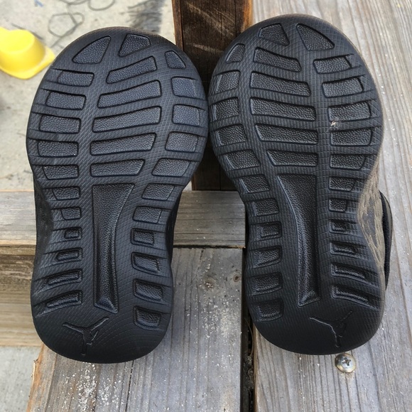 Black Jordan sneakers Kids Size 5 New without Tags - Picture 8 of 8